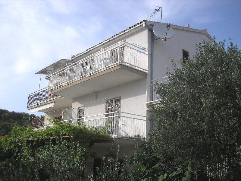 Apartmani Gabric โตรกีร์ ภายนอก รูปภาพ
