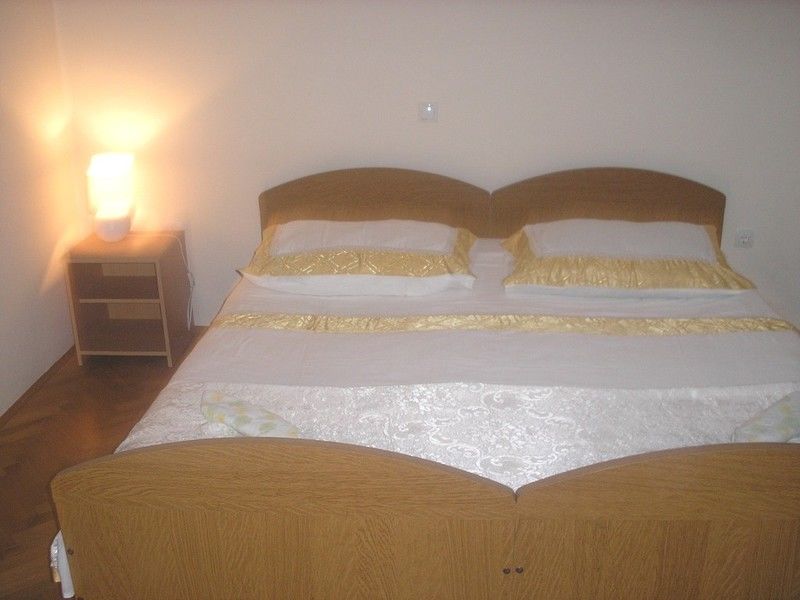Apartmani Gabric โตรกีร์ ภายนอก รูปภาพ