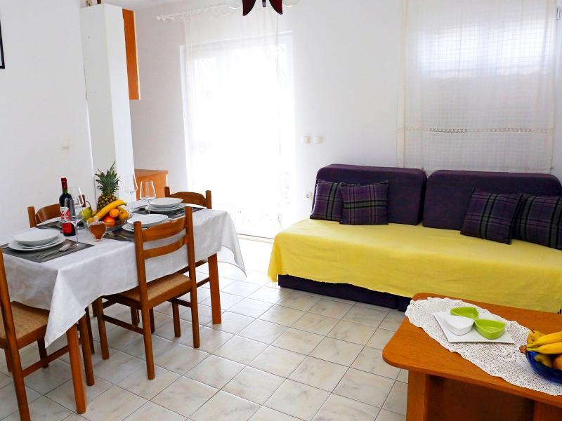 Apartmani Gabric โตรกีร์ ภายนอก รูปภาพ