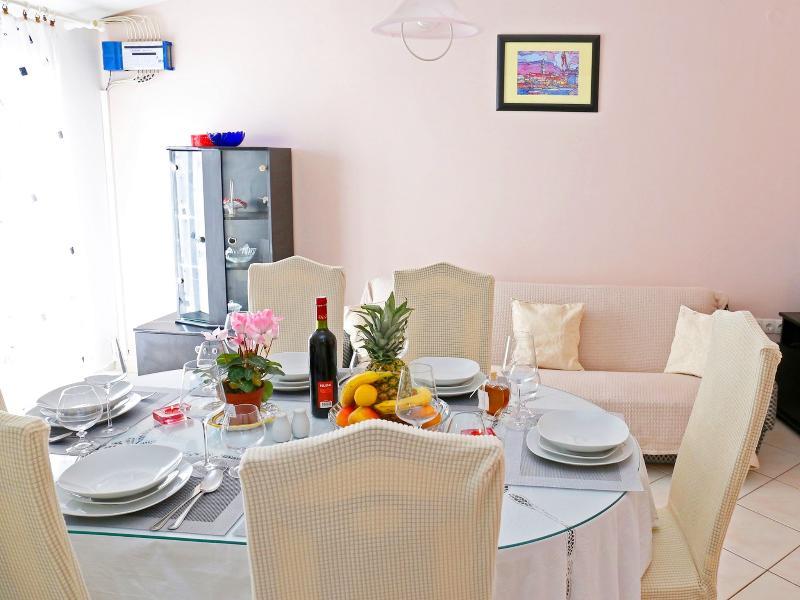 Apartmani Gabric โตรกีร์ ภายนอก รูปภาพ