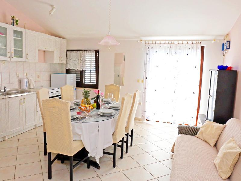 Apartmani Gabric โตรกีร์ ภายนอก รูปภาพ
